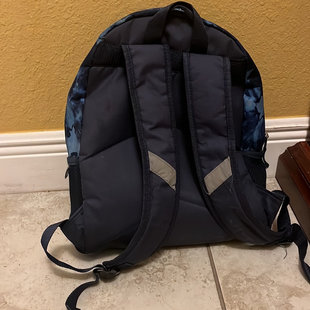 Blue backpack - Picture 2 of 6